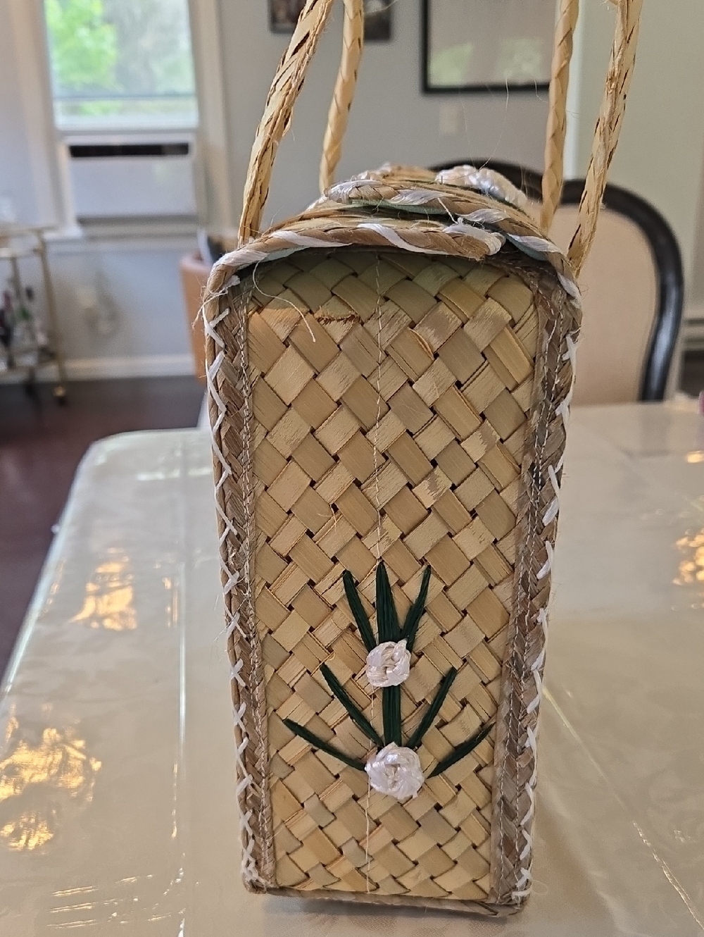 Handwoven Straw Tote Bag with White Rosette Embroidery - Picture 5 of 14